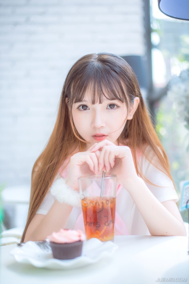 厌无事不烧香，有事上门还不烧香。无事不烧香，那是觉得自己人不要客气;有事上门不烧香，那是觉得他倒霉，你不帮他?你敢不帮他?